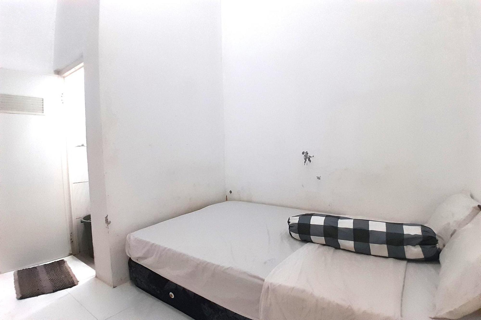 Spot On 93410 Wisma Bintang Jepara Ngoại thất bức ảnh